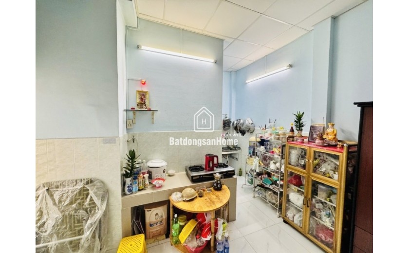 BÁN NHÀ TÂN BÌNH HXH 60M2 2 TẦNG NGANG 4M NỞ HẬU SÁT MT DÂN TRÍ NGUYỄN TRỌNG TUYỂN 6.8 TỶ.